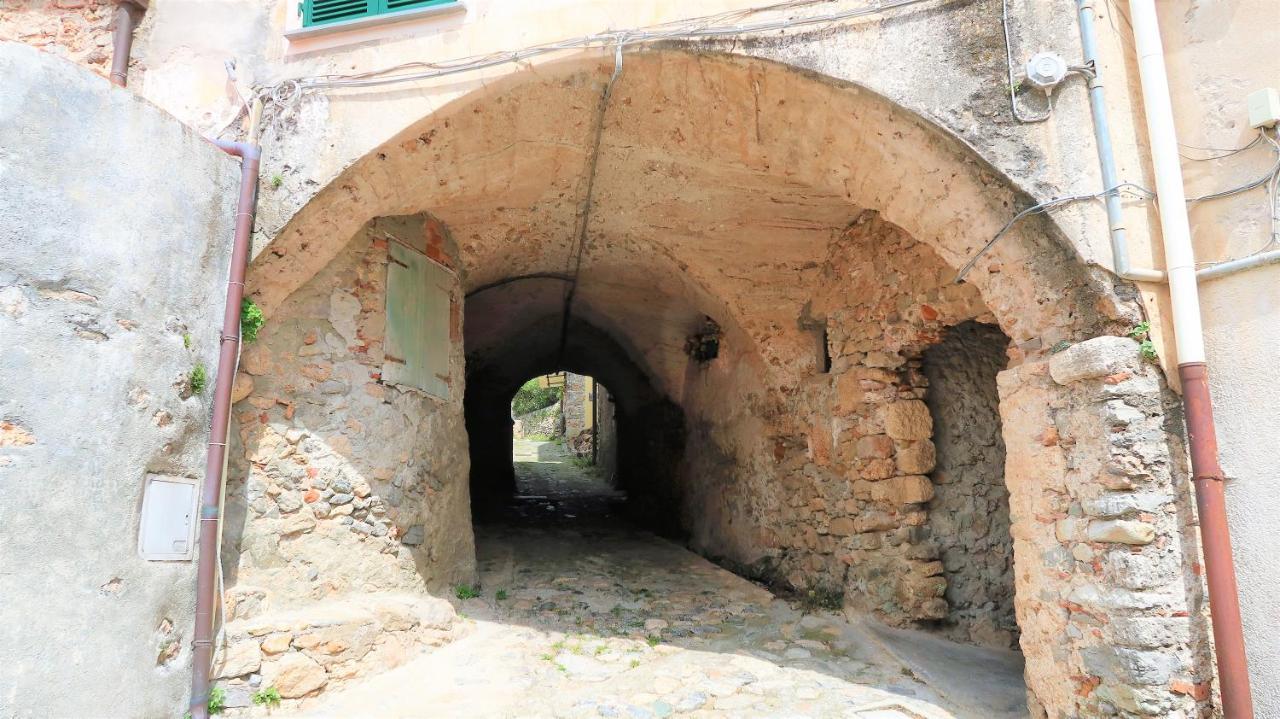 B&B Dalu Finale Ligure Bagian luar foto